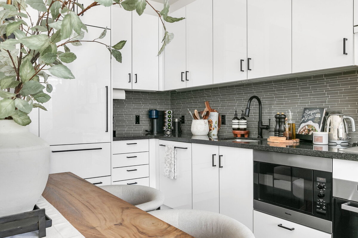 26-web-or-mls-15_006_Kitchen