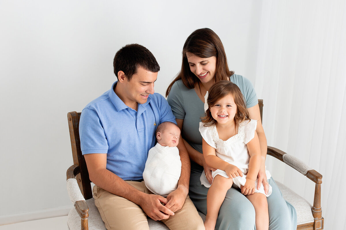 charlottesville va newborn photography