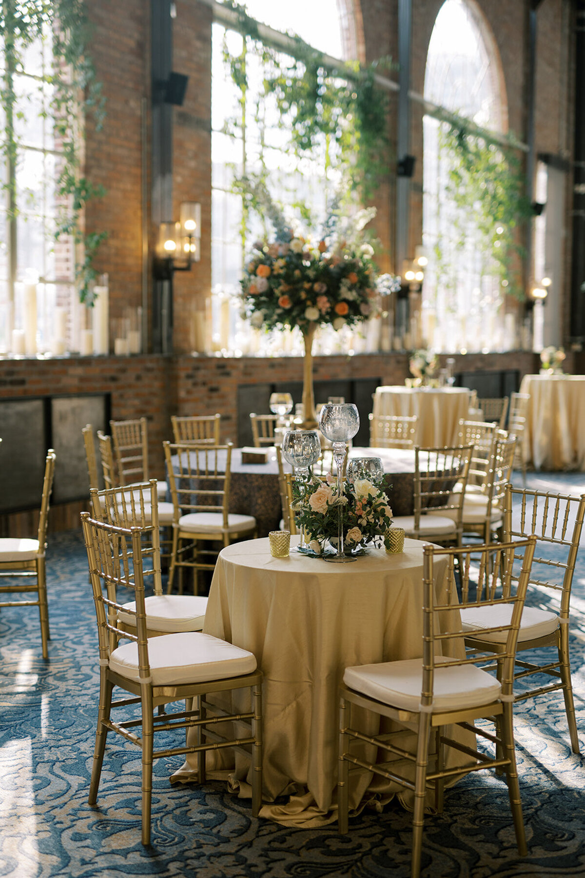 Jenna and Dylan's luxury wedding at the NOPSI hotel in New Orleans