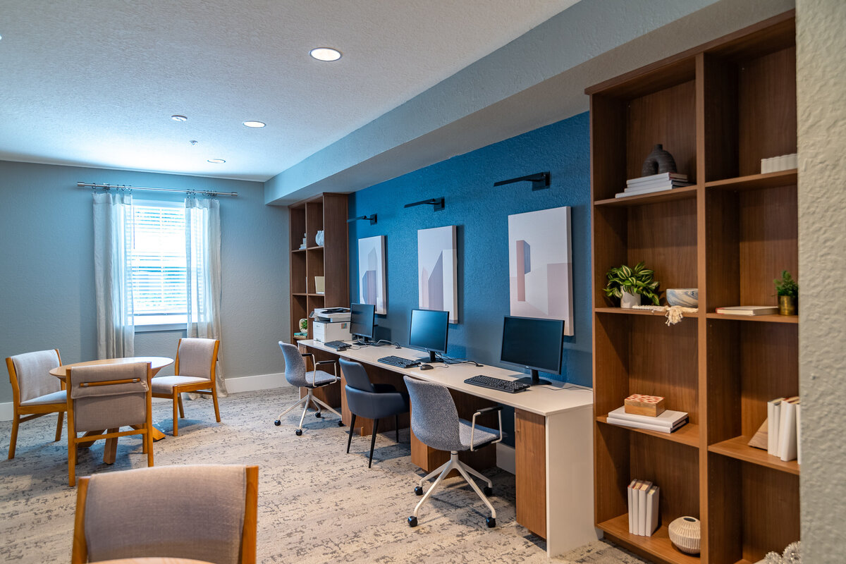 042324ROCHESTERPARK-56