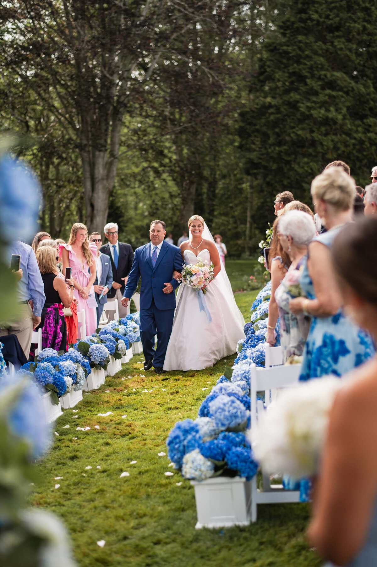 09-At-Home-Classic-Tented-Wedding-Cape-Cod-Wedding-Planner-Mary-Thornton-Events