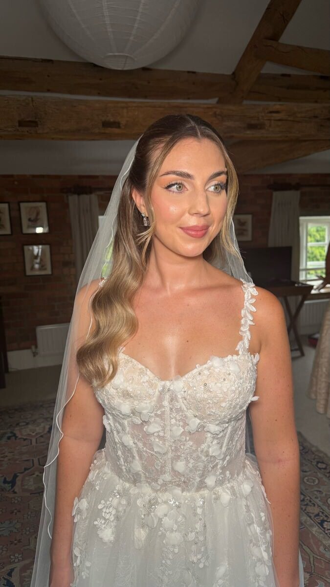 elegant-bridal-makeup-artist-berkshire (19)