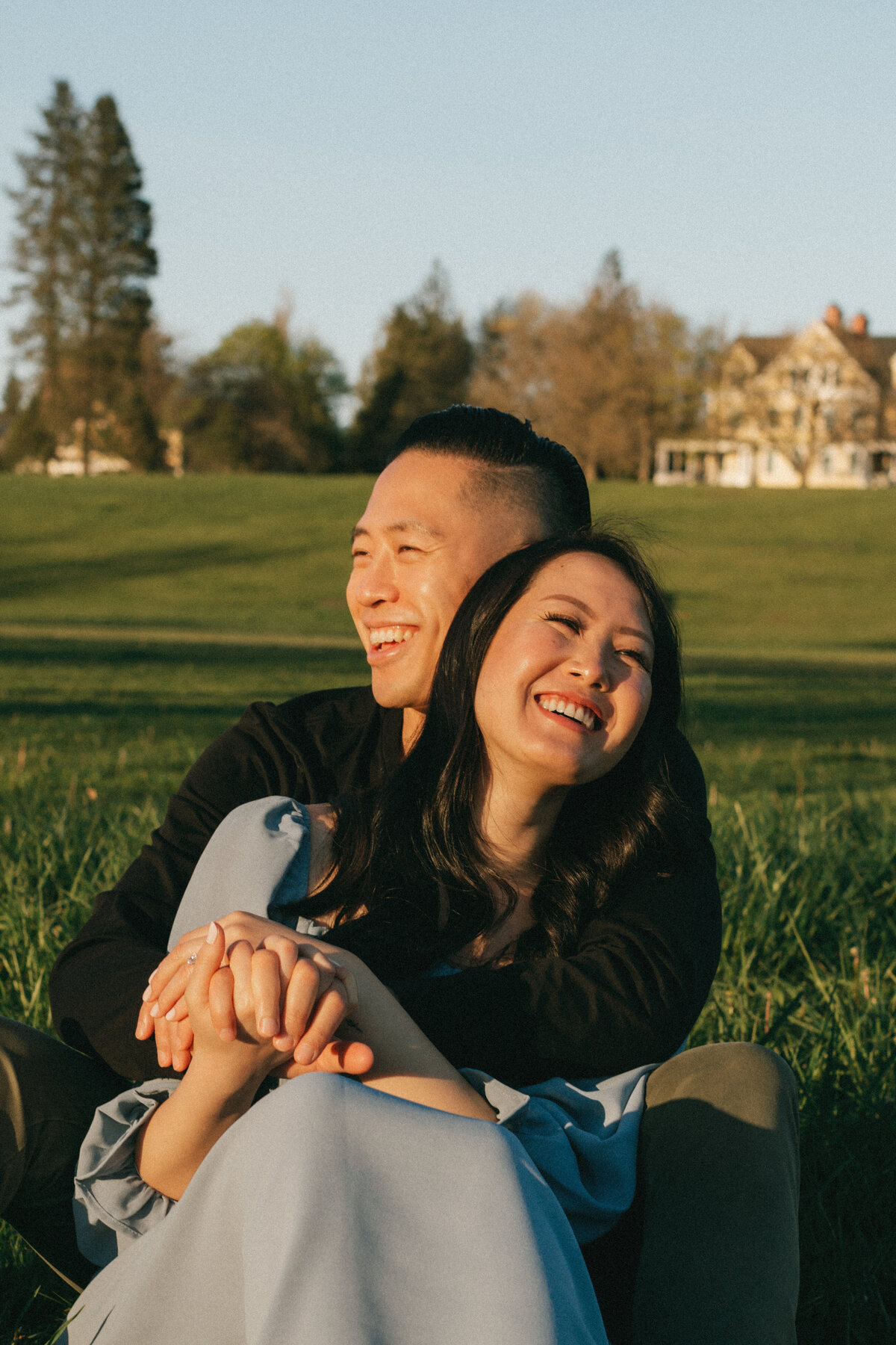 Couples-session-discovery-park-documentary-style-jennifer-moreno-photography-seattle-washington