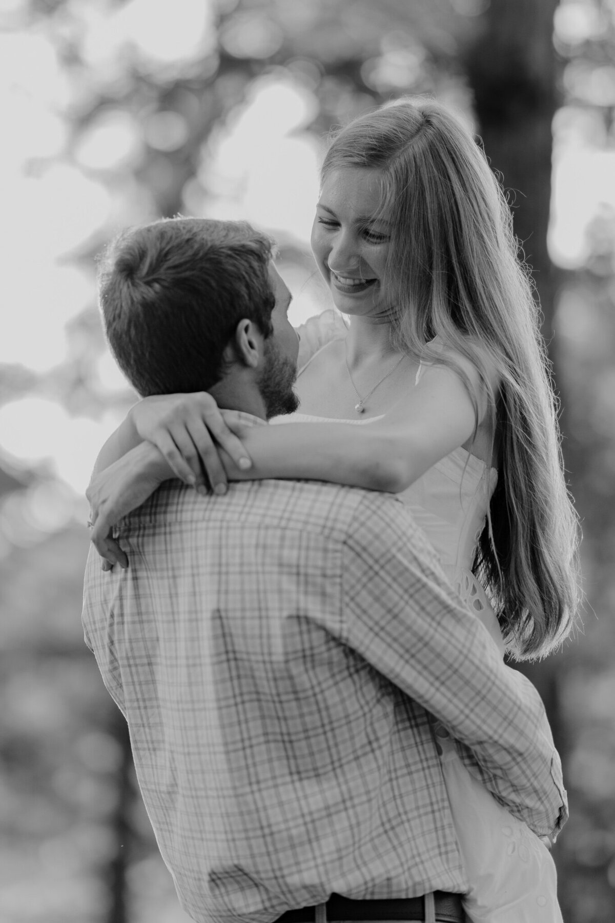 16_S+J_Portraits-Engagement