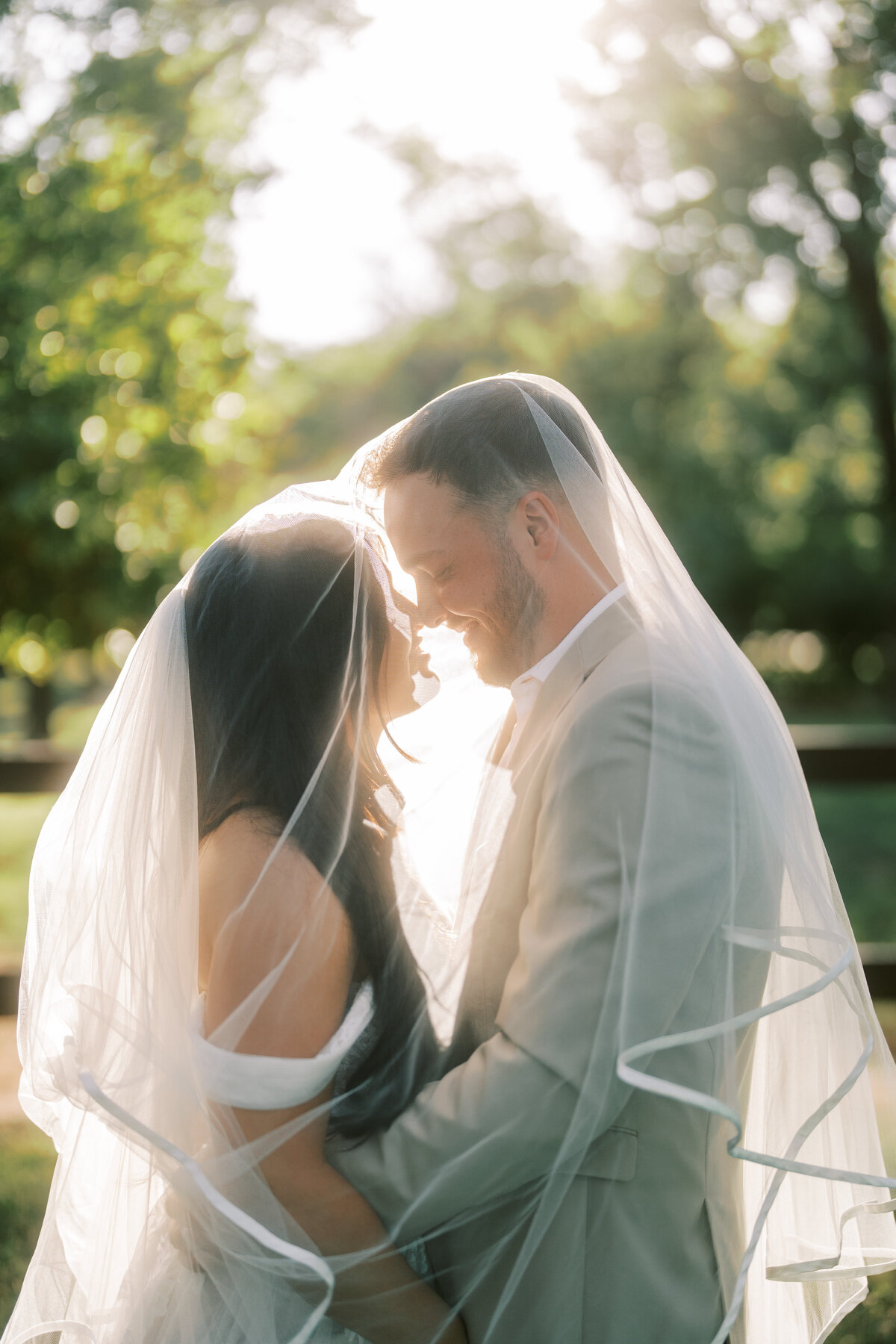 Wedding, Luxury wedding, luxury bride, candid, trendy wedding, arizona wedding, scottsdale wedding, scottsdale wedding photographer