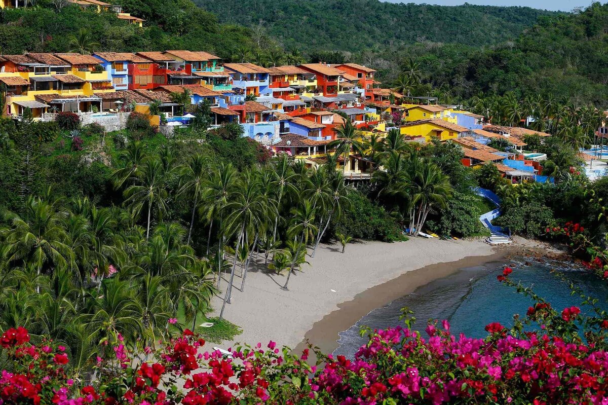 02-Casitas-de-las-Flores-Main