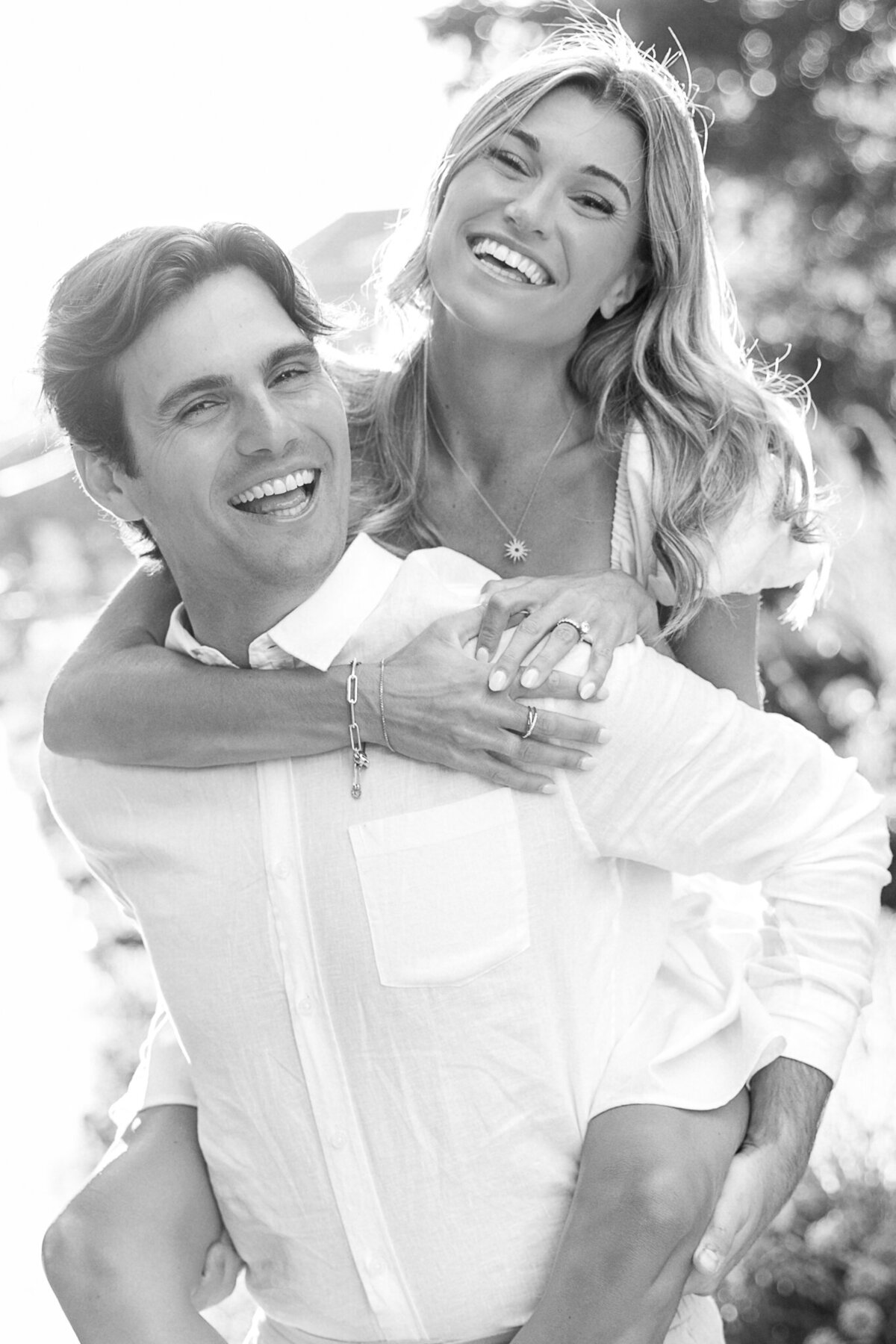 columbus ohio engagement photographer columbus ohio wedding photographer german village engagement-14-2