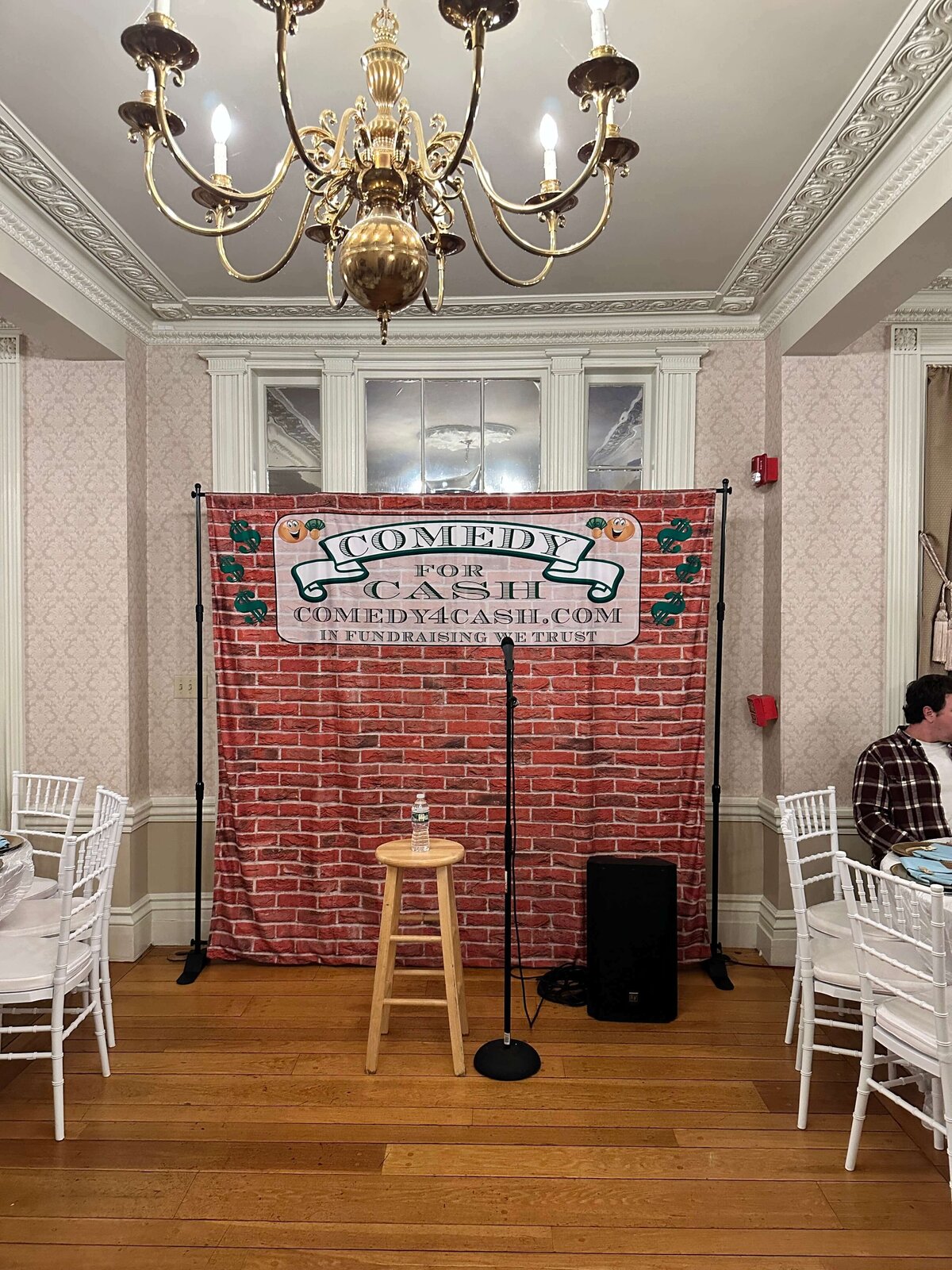 comedy-for-cash-mic-setup