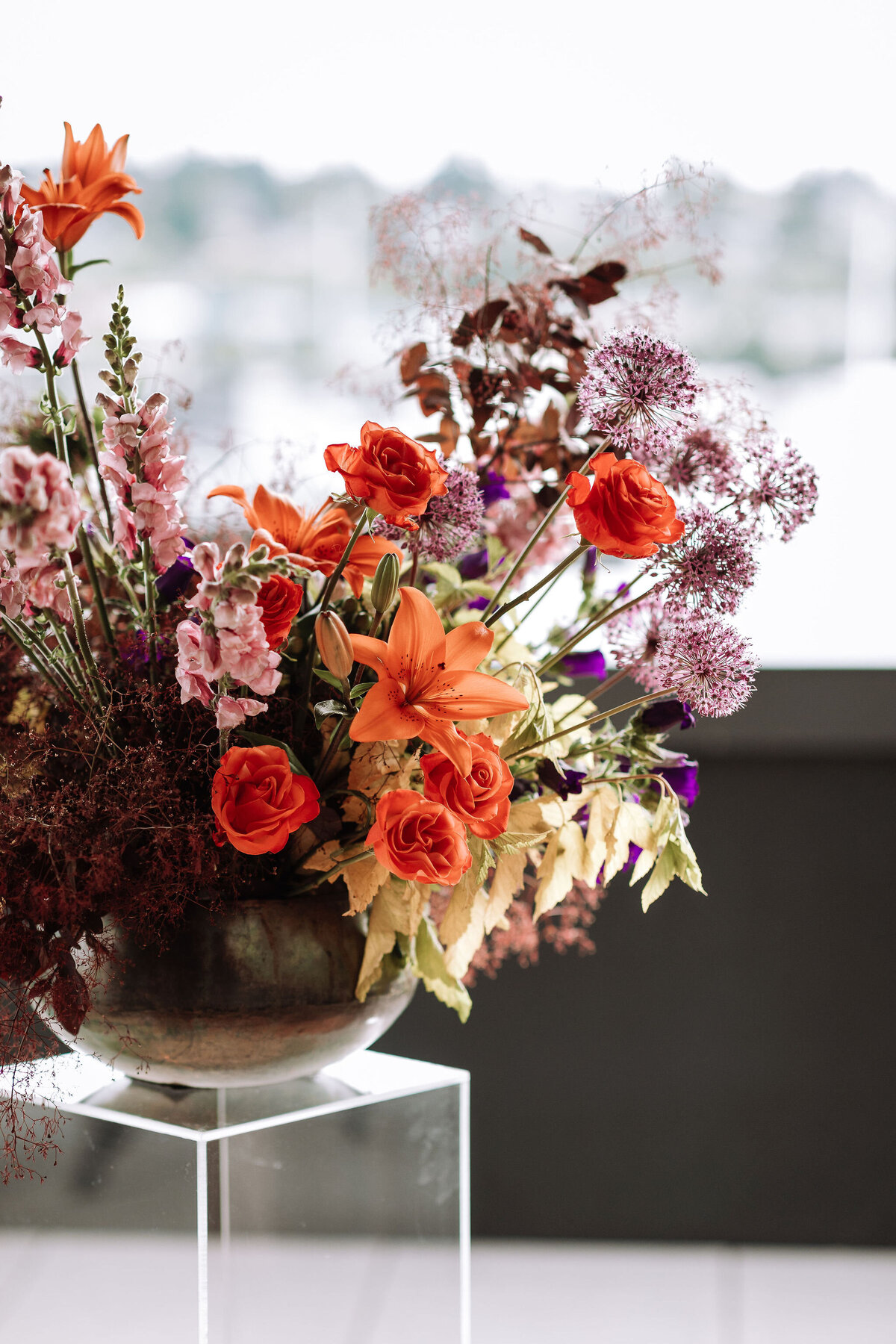 Colorful-Wedding-Olympic-Rooftop-Flora-Nova-Design-Seattle-00036
