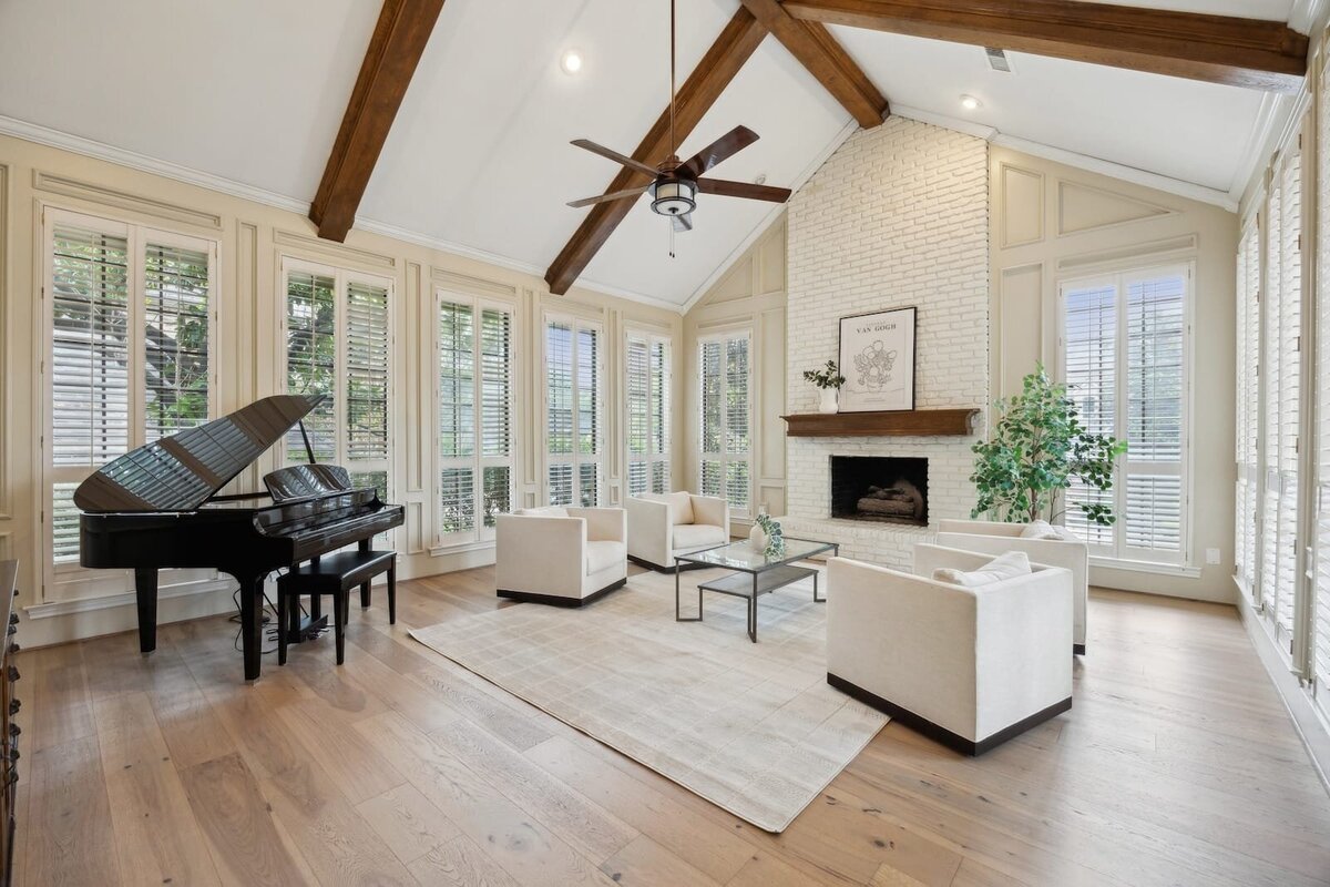 17828_cedar_creek_canyon_dr_dallas_tx_living_room_-_vaulted_ceiling_with_beams_and_fireplace_-_haven_realty_group