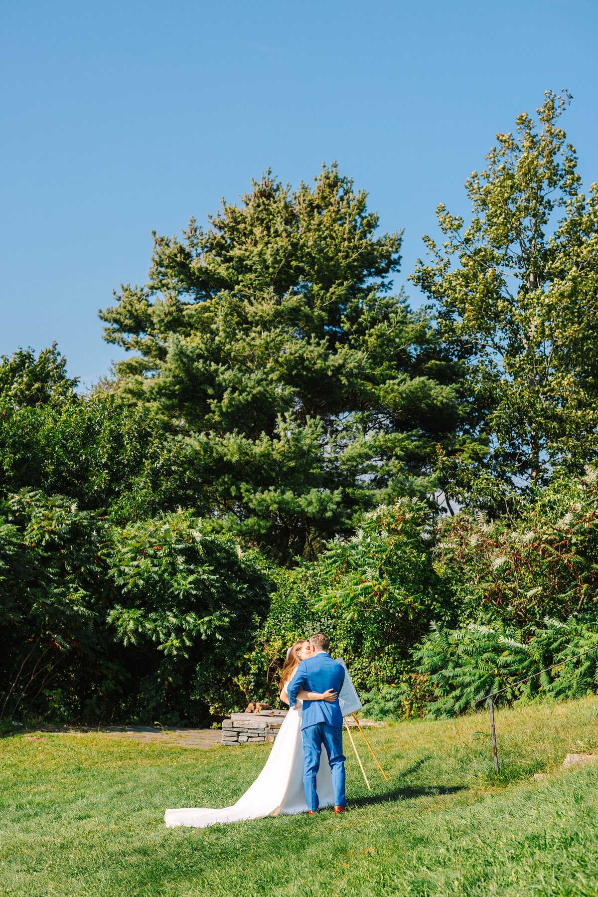 Cheery_Yellow_Blue_Seaside_Island_Maine_Wedding_Chebeague_Island_Inn_0070