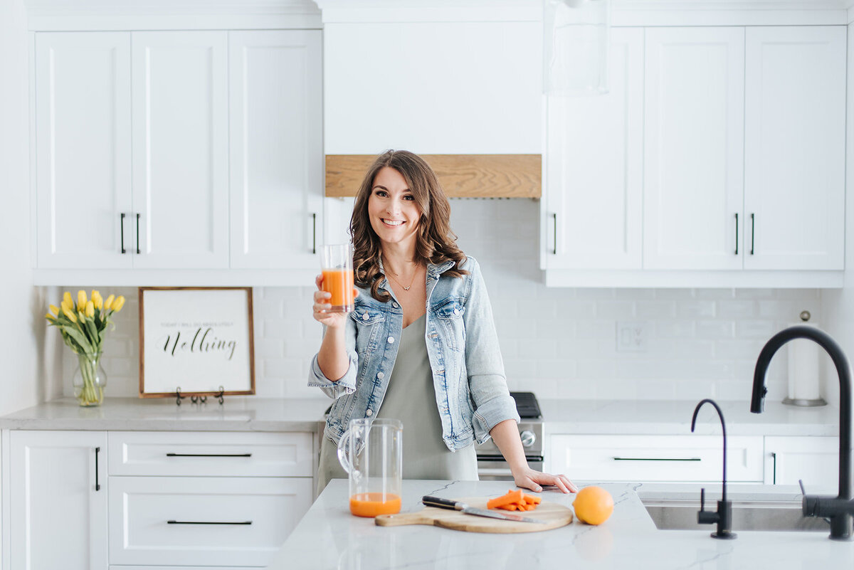 TiffMelissaEwa_Feb22_Studio+Kitchen_271