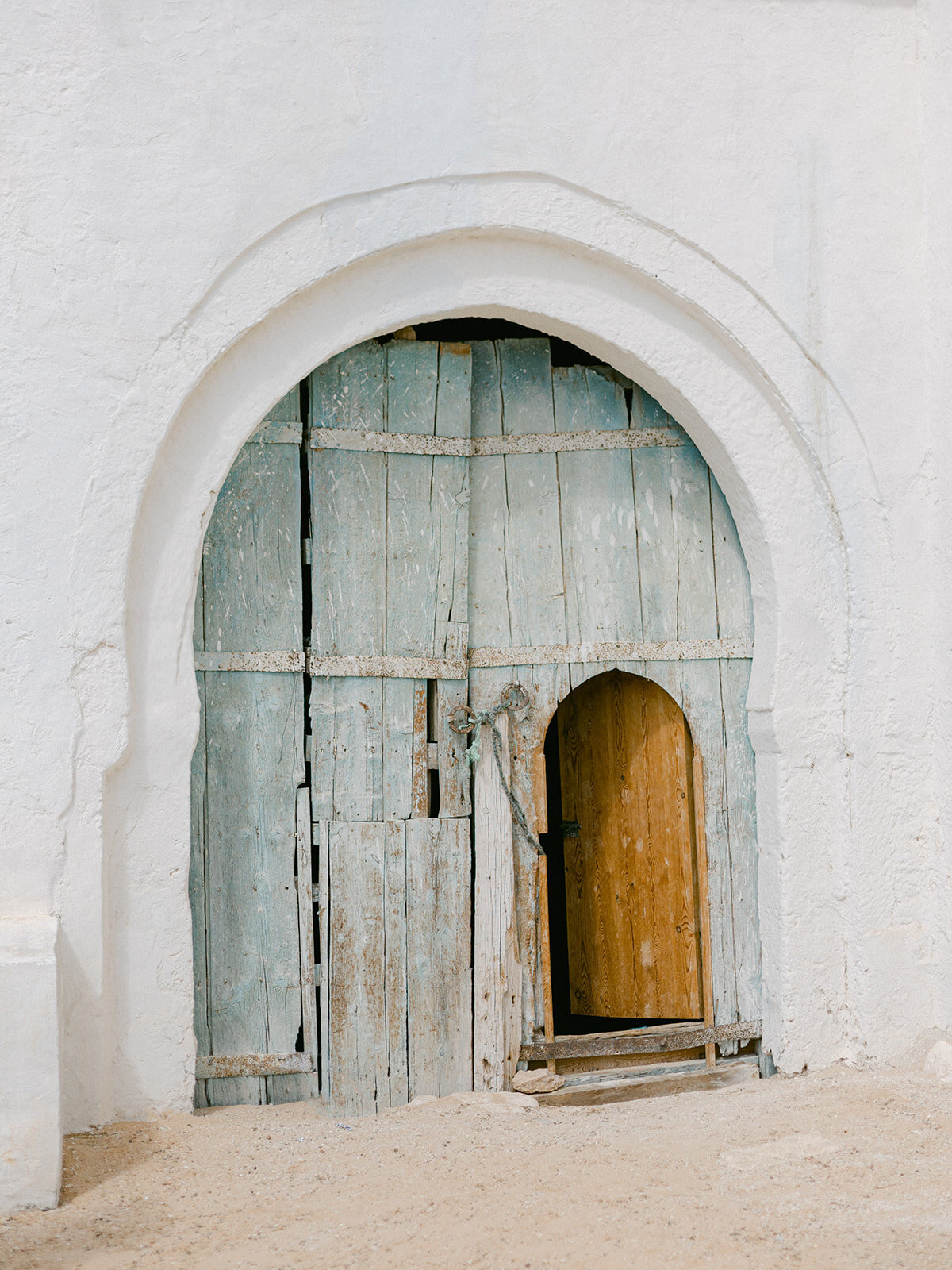 Oriental mystery fashion shoot at palais Ben Ayed - Tunisia - Veronique Lorre Destination artistic direction florist13