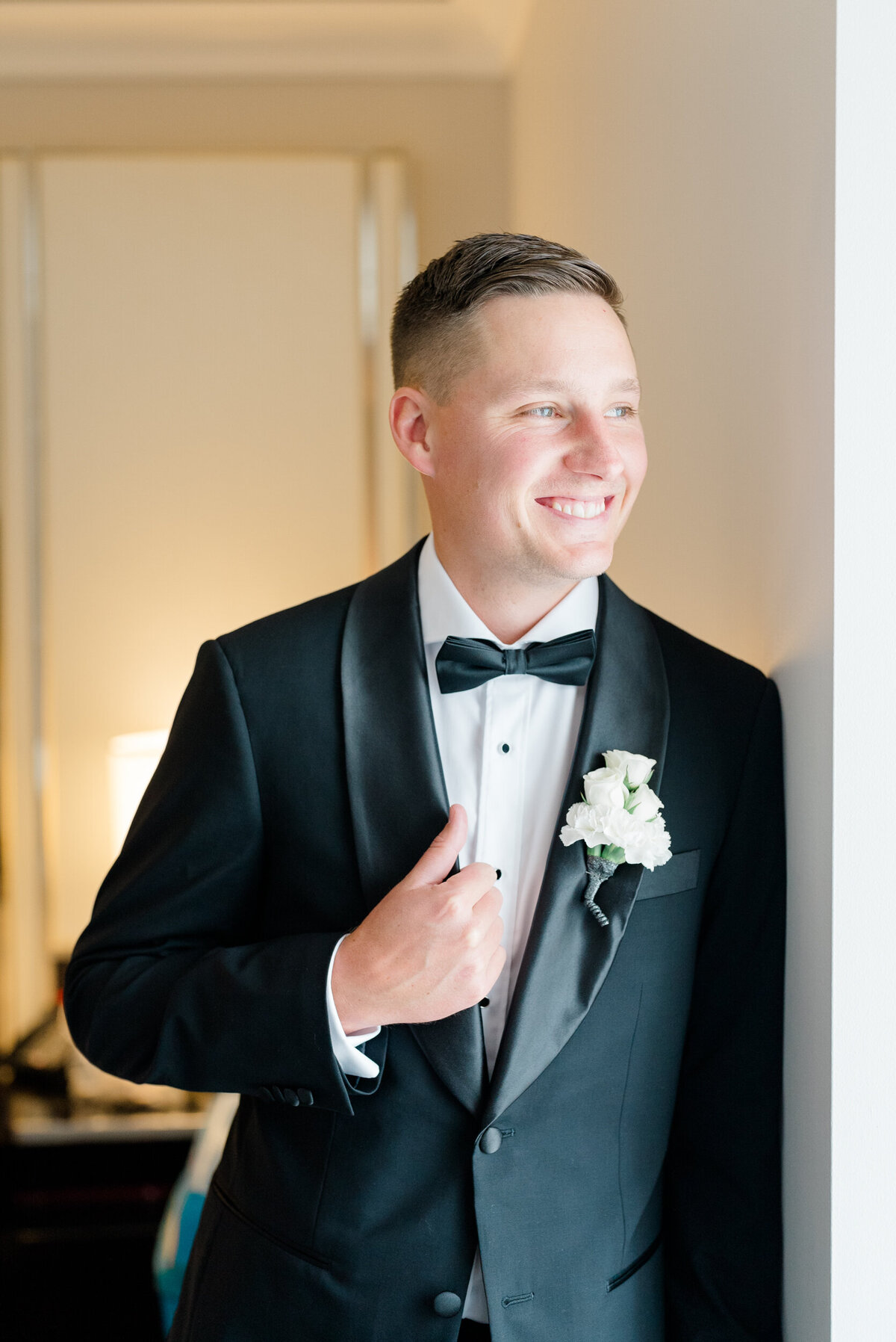 Lexi Benjamin Photography_Waldorf Astoria Chicago Wedding_09.21.24-21
