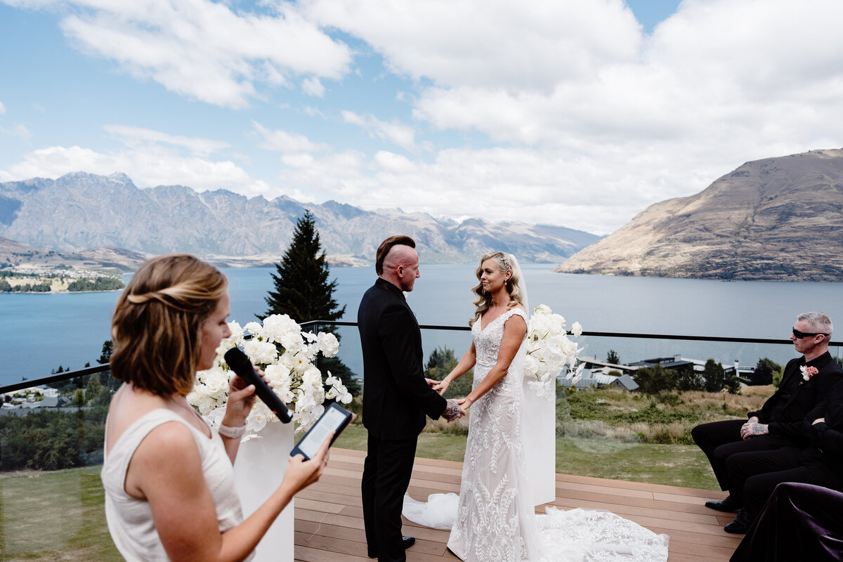 FAA_Sarah_and_Leigh_NZ_Wedding-346