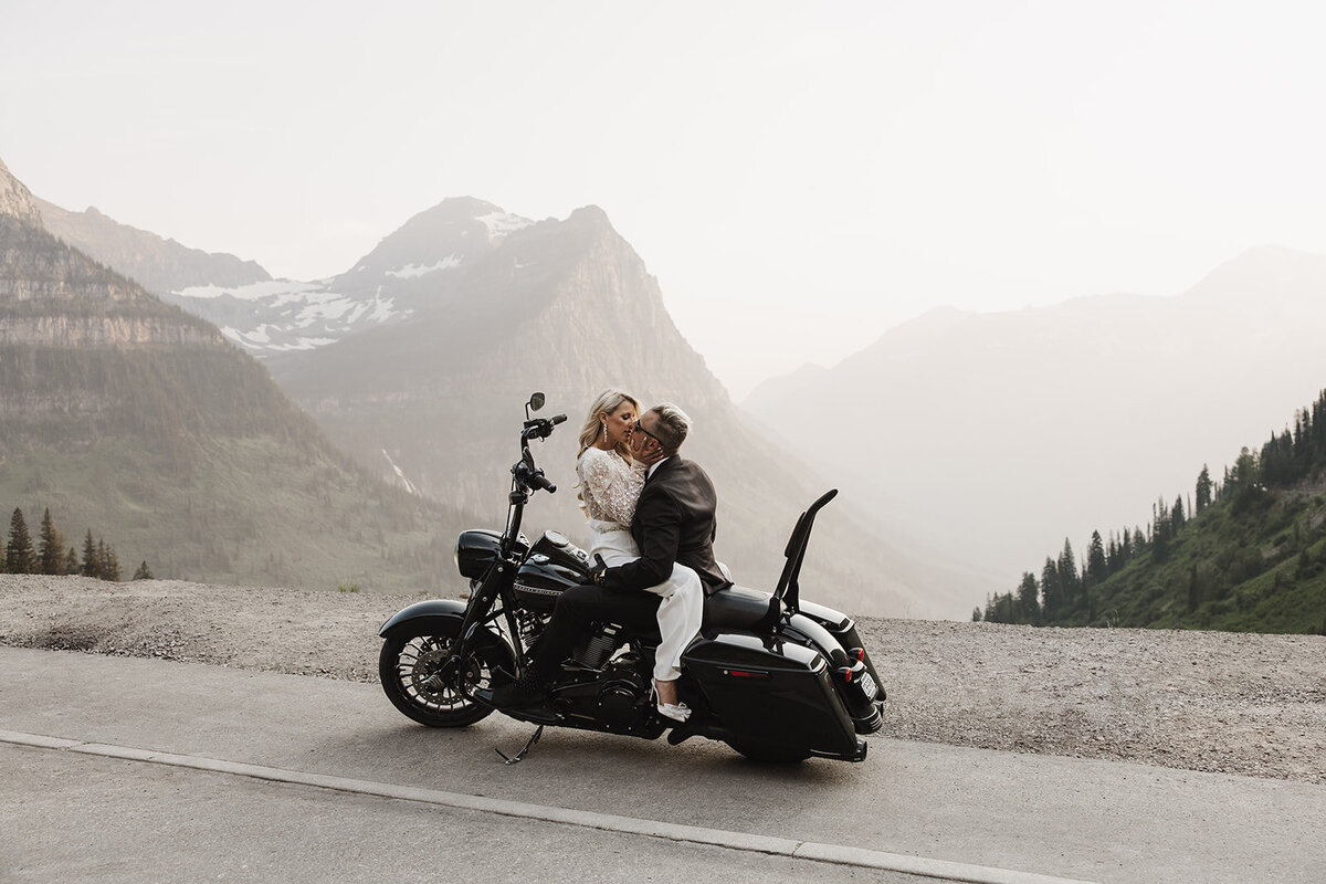 adventure-glacier-national-park-elopement-photography1