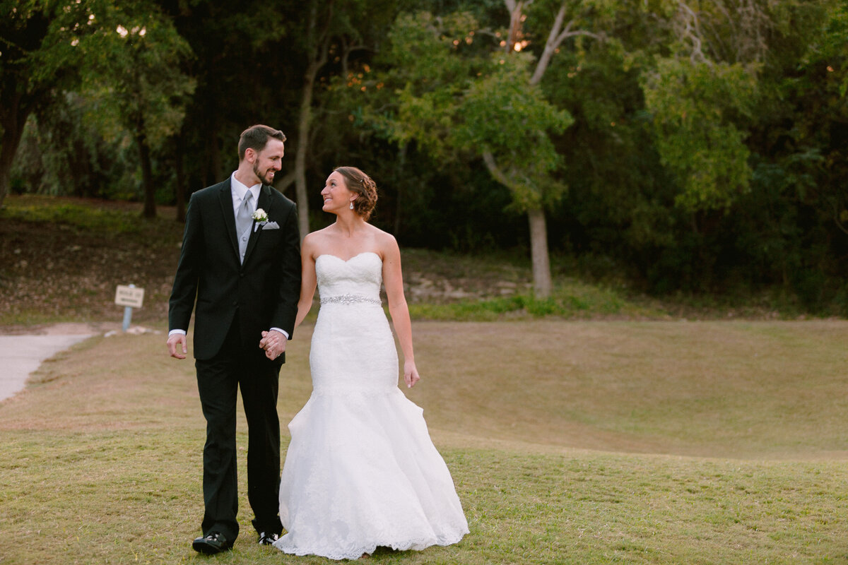 san_antonio_austin_texas_wedding_photographer-country-club-KnB-1190