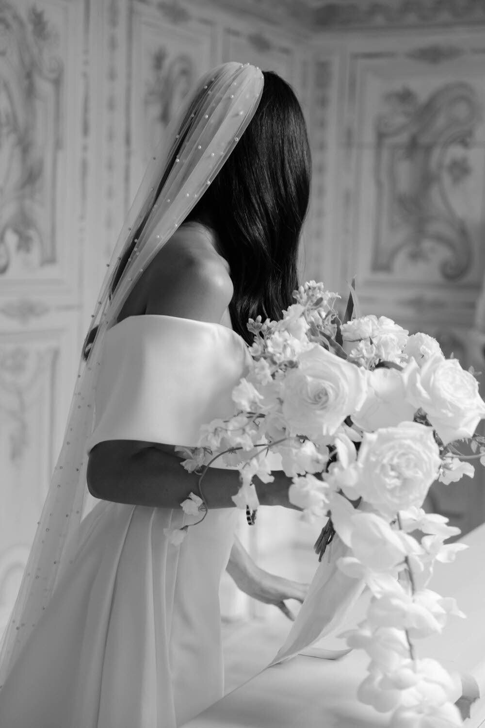 Flora_And_Grace_La_Foce_Tuscany_Editorial_Wedding_Photographer-235