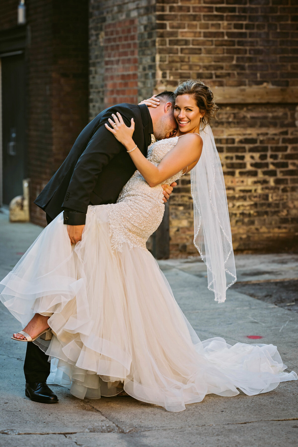 fort wayne alleyway wedding