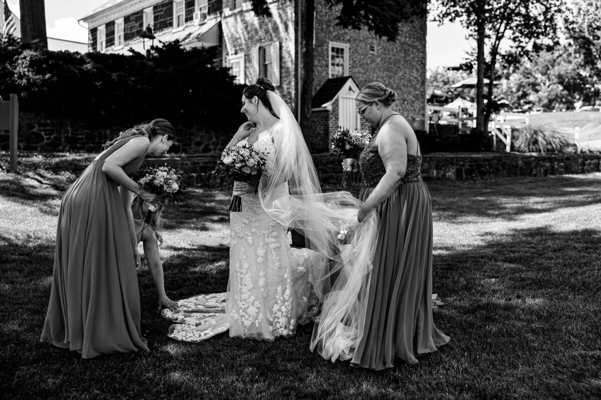 Country club wedding photo on a golf course in Chester County