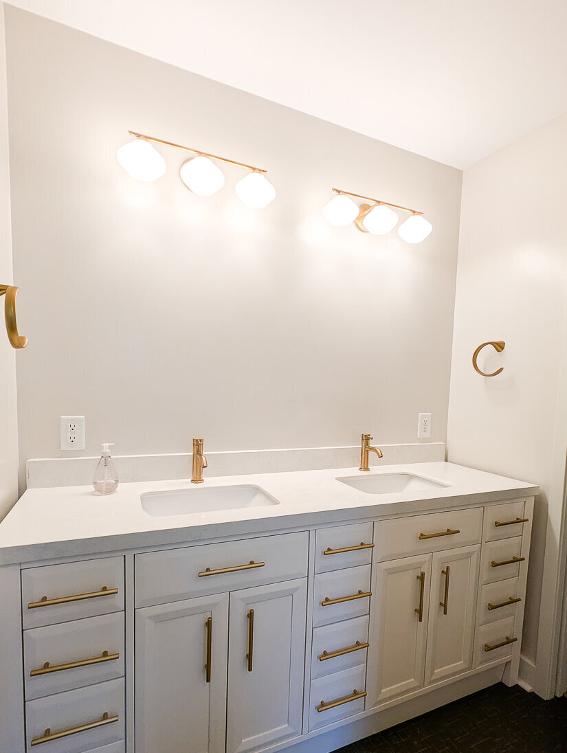 interior-painters-durham-nc-183644504