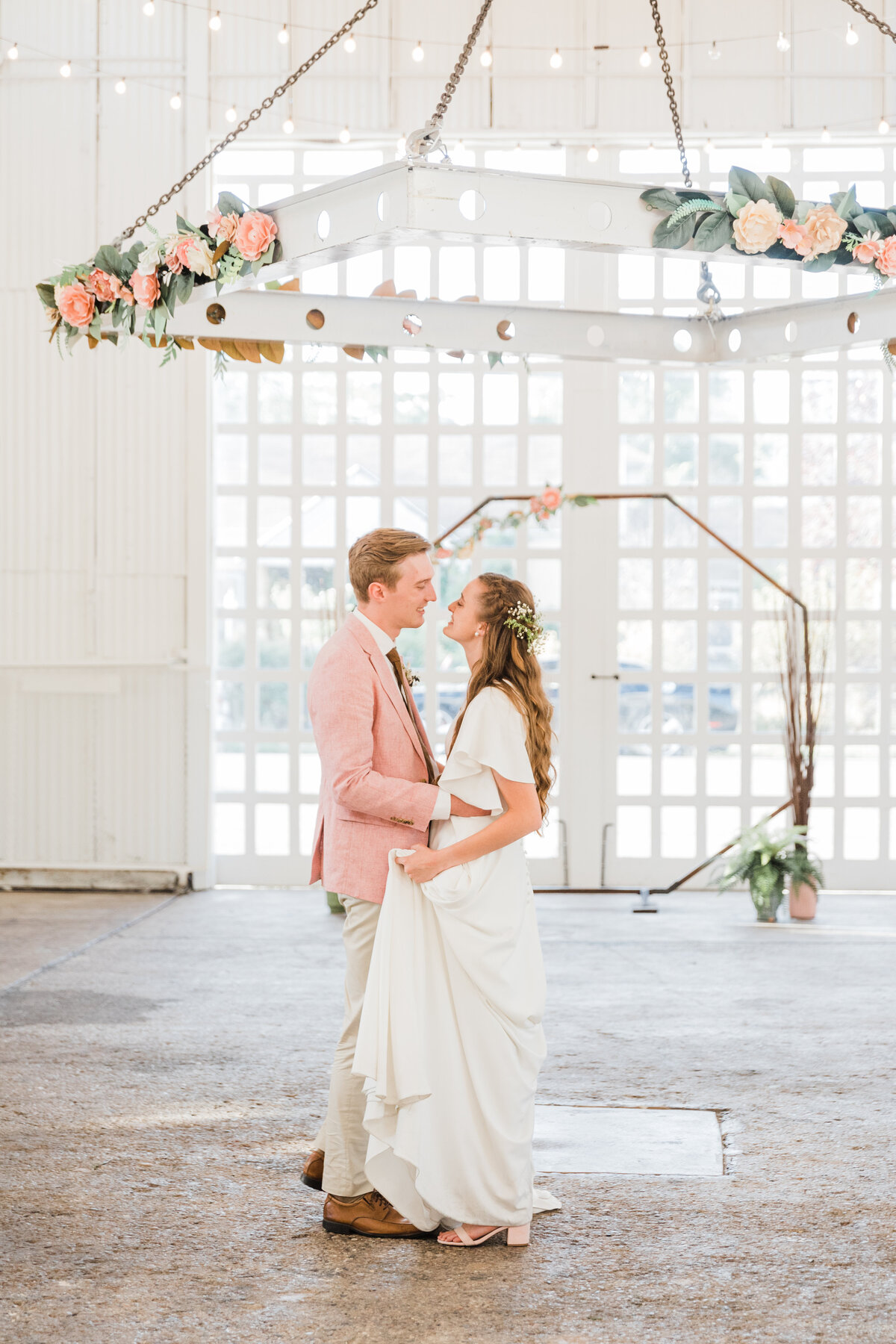 Photography-by-Tasha-Rose-White-Shanty-Reception-Venue-Utah-Dancing-Photos