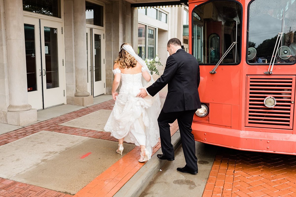 32_Downtown-Wausau-Wedding-Photos-James-Stokes-Photography