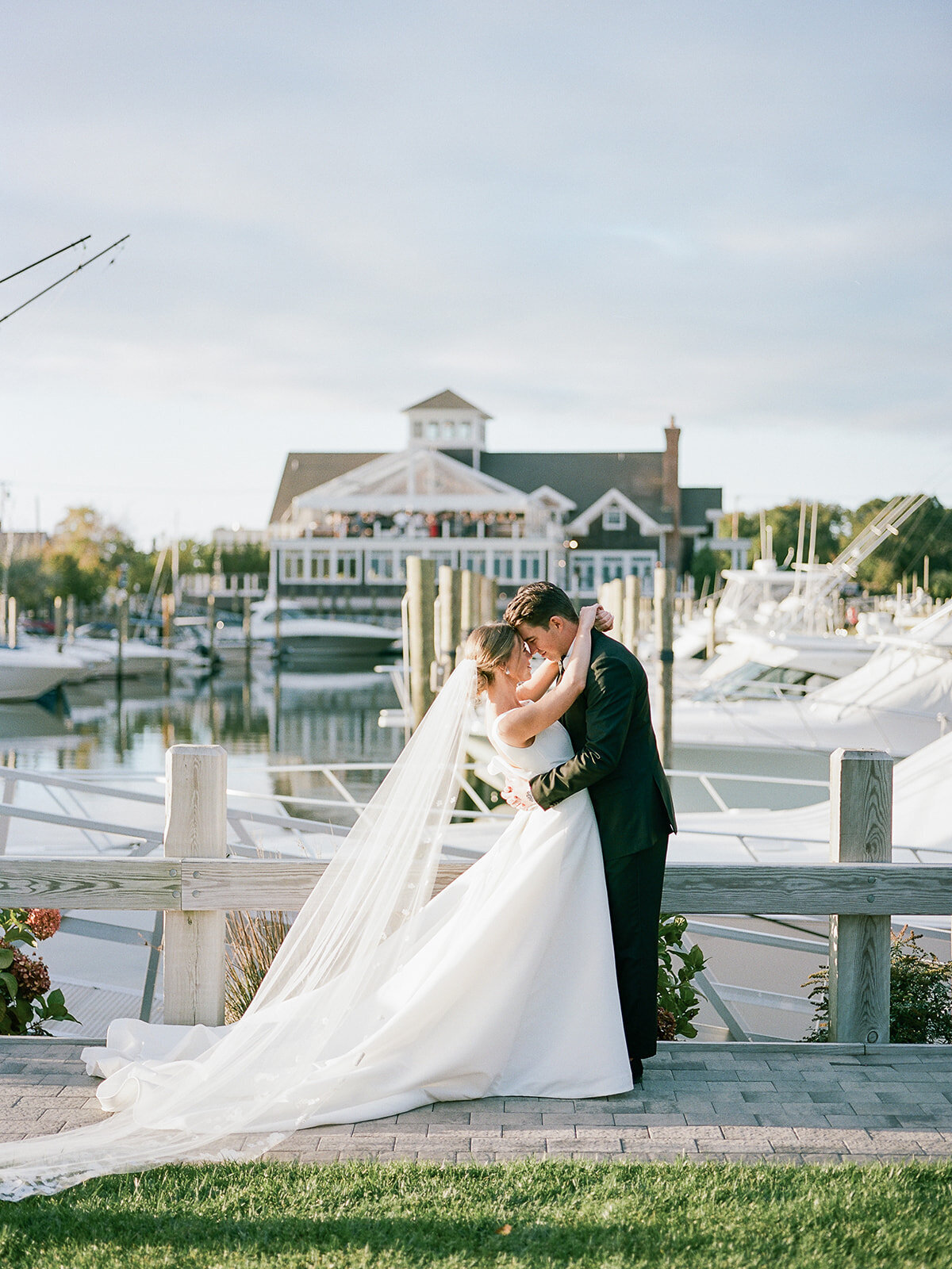 Peconic Bay Yacht Club New York Wedding Riley&Tim Kylee Yee_HL-202 (1)