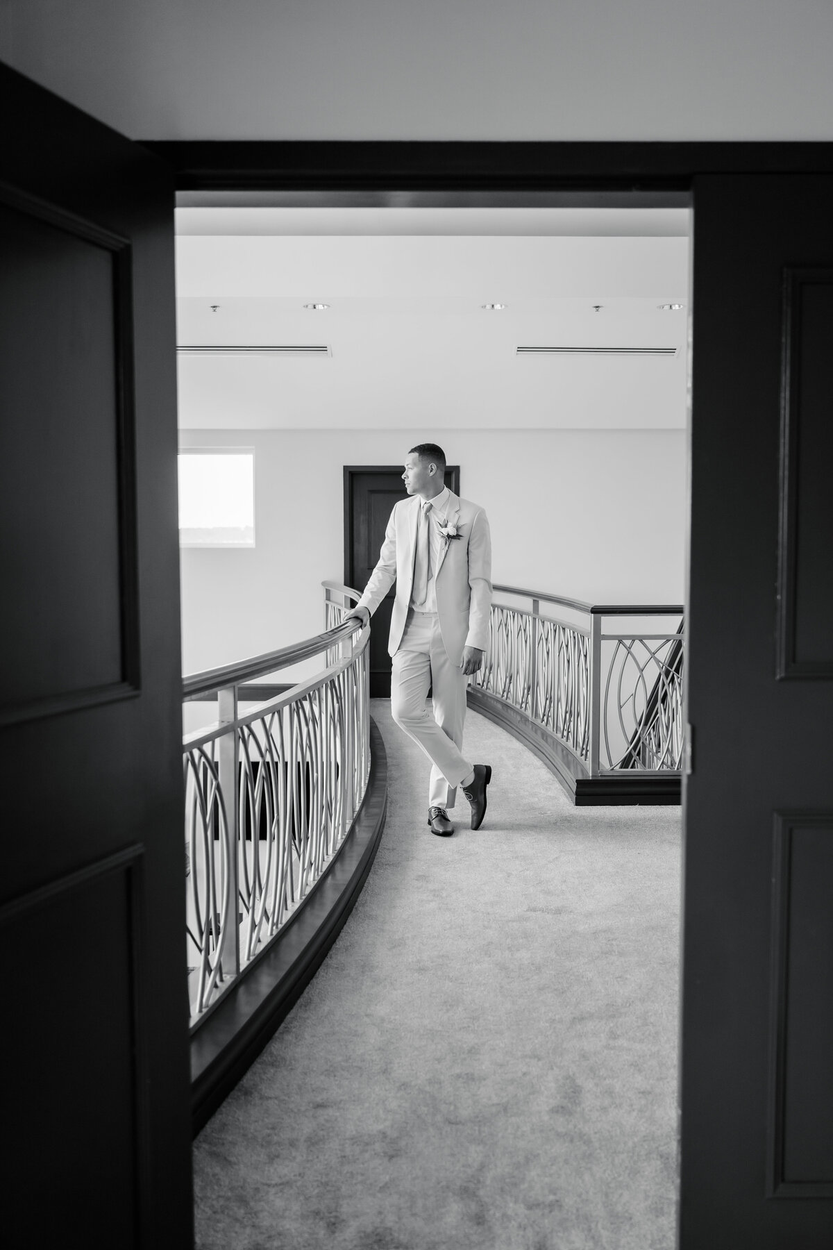 kasia-sickau-photography-wedding-photographer-hannah-and-TJ-the-grand-ballroom-covington-ky-100