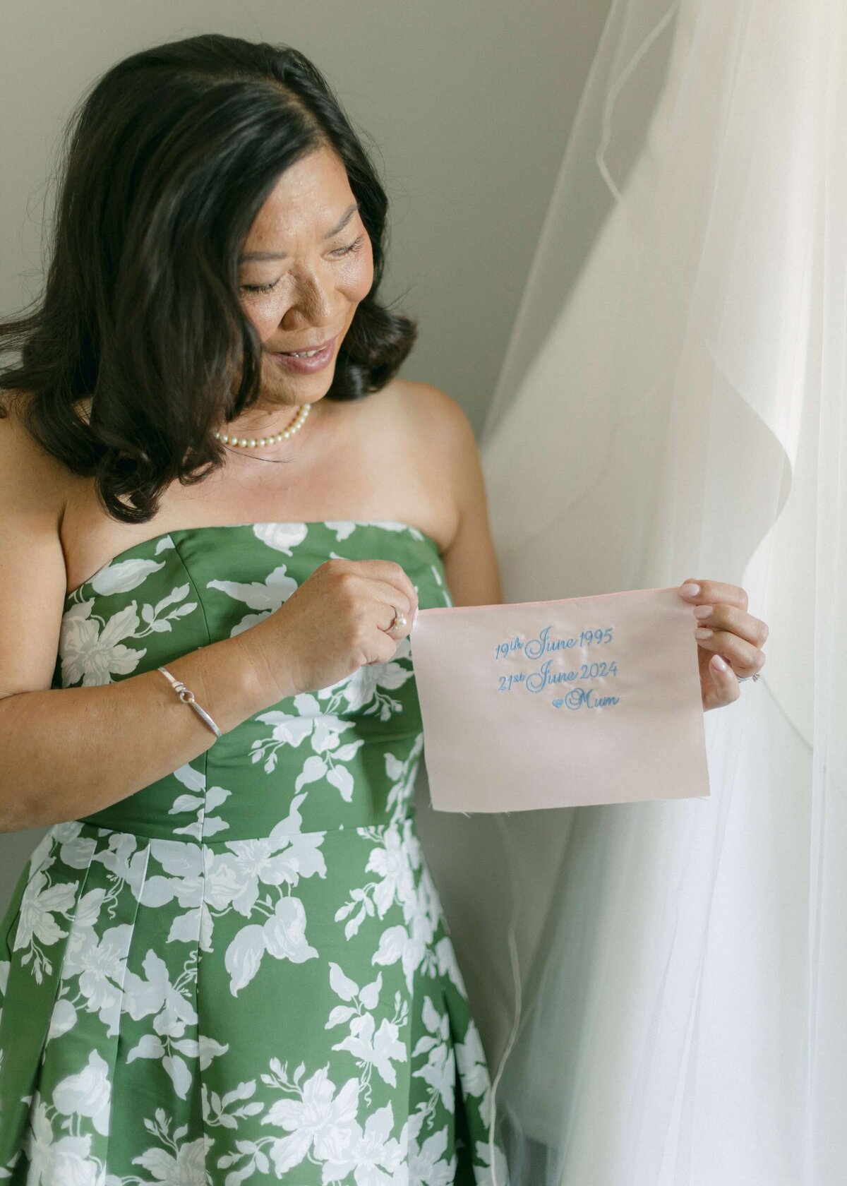 Anna-Vish-Wedding-Kew-Gardens-Chloe-Lowe-Photography-049