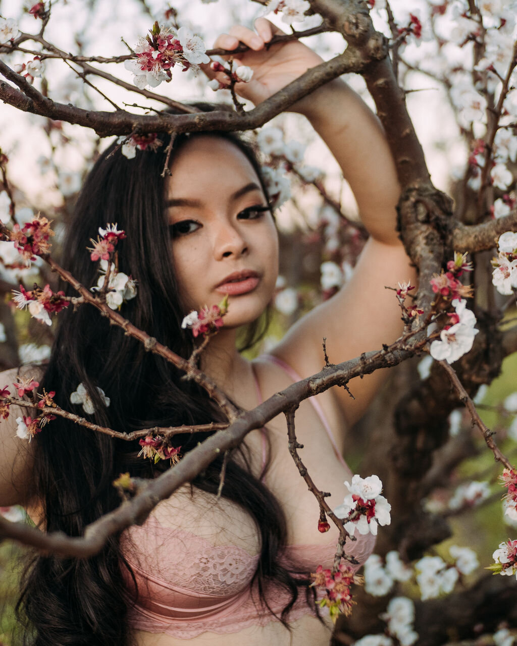 Joyce Li Photography Destination Wedding Elopement Engagement Lifestyle Portrait Photographer West Coast Seattle Washington California cherryblossomboudoir-11