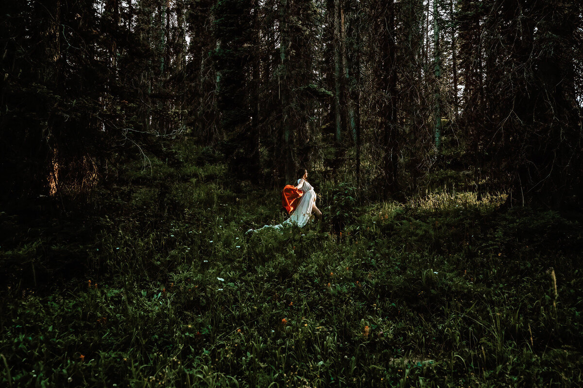 Maternity session embracing the light.