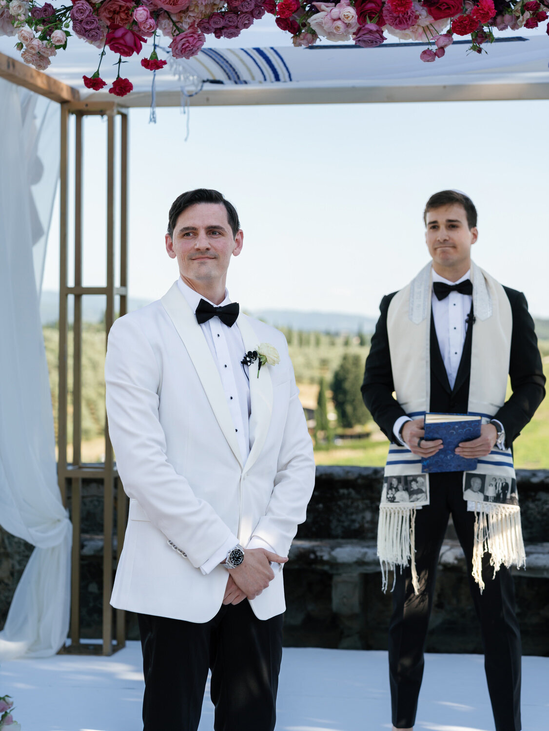 071-Groom-Waiting-at-Chuppah