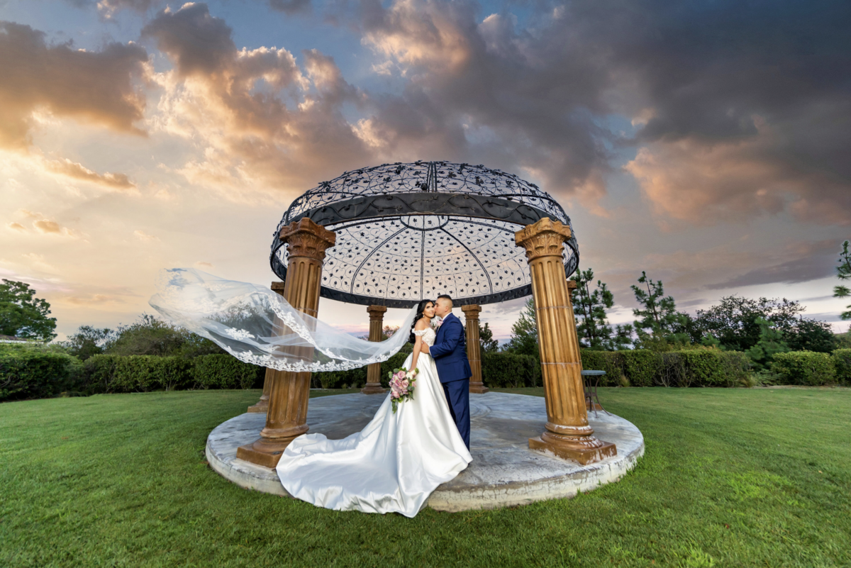 VELLANO ESTATE WEDGEWOOD CHINO HILLS WEDDING PHOTOGRAPHY