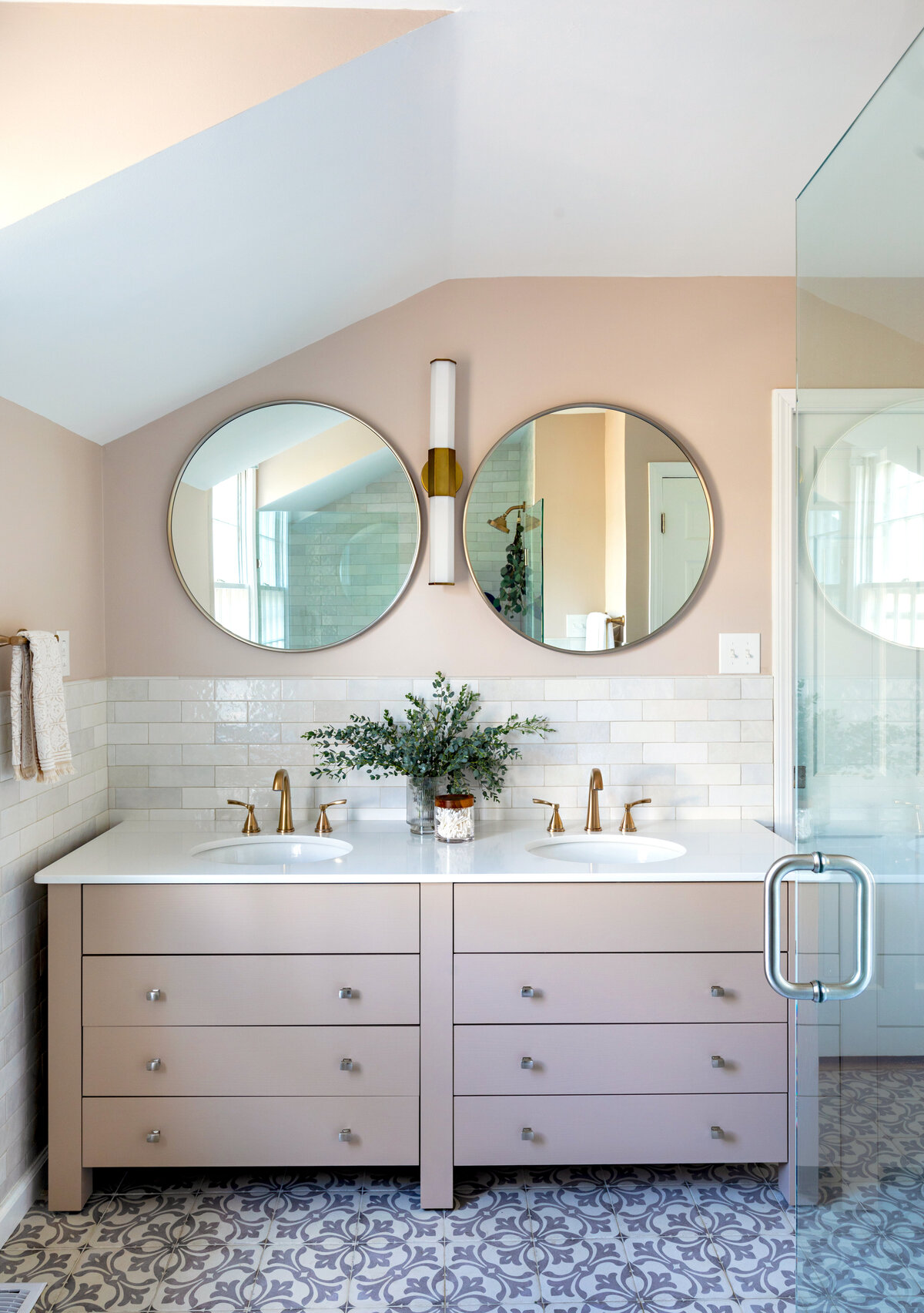 soft-pink-bathroom-ideas