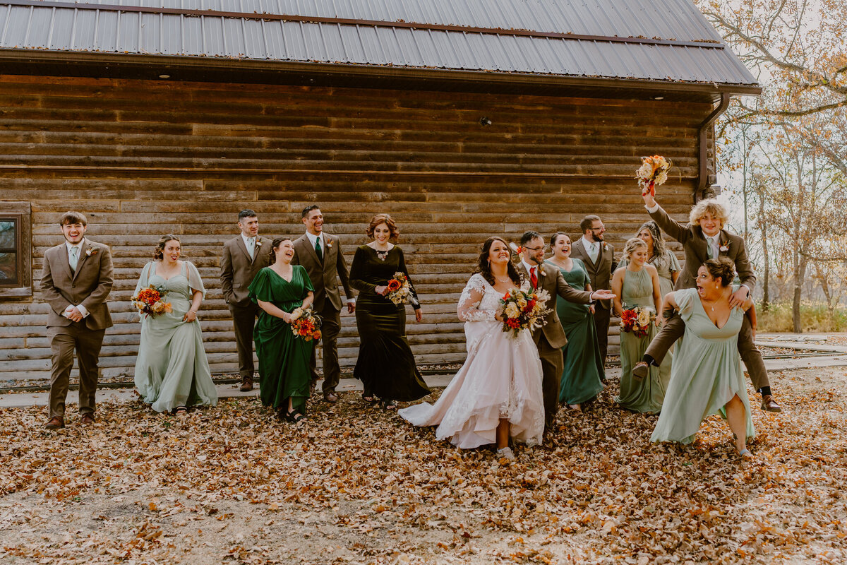 storyteller-collective-photo-co-wedding-party-celebration-iowa