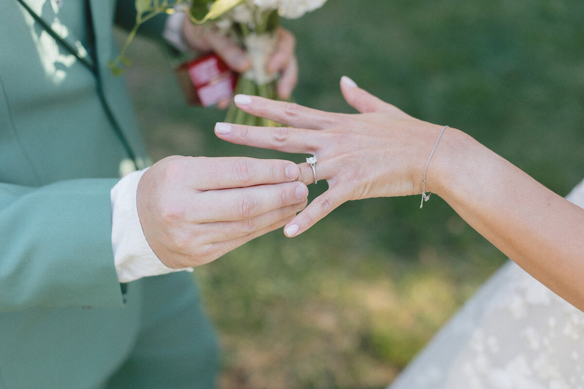 andrew-tiffany-ceremony-olive-and-oath71