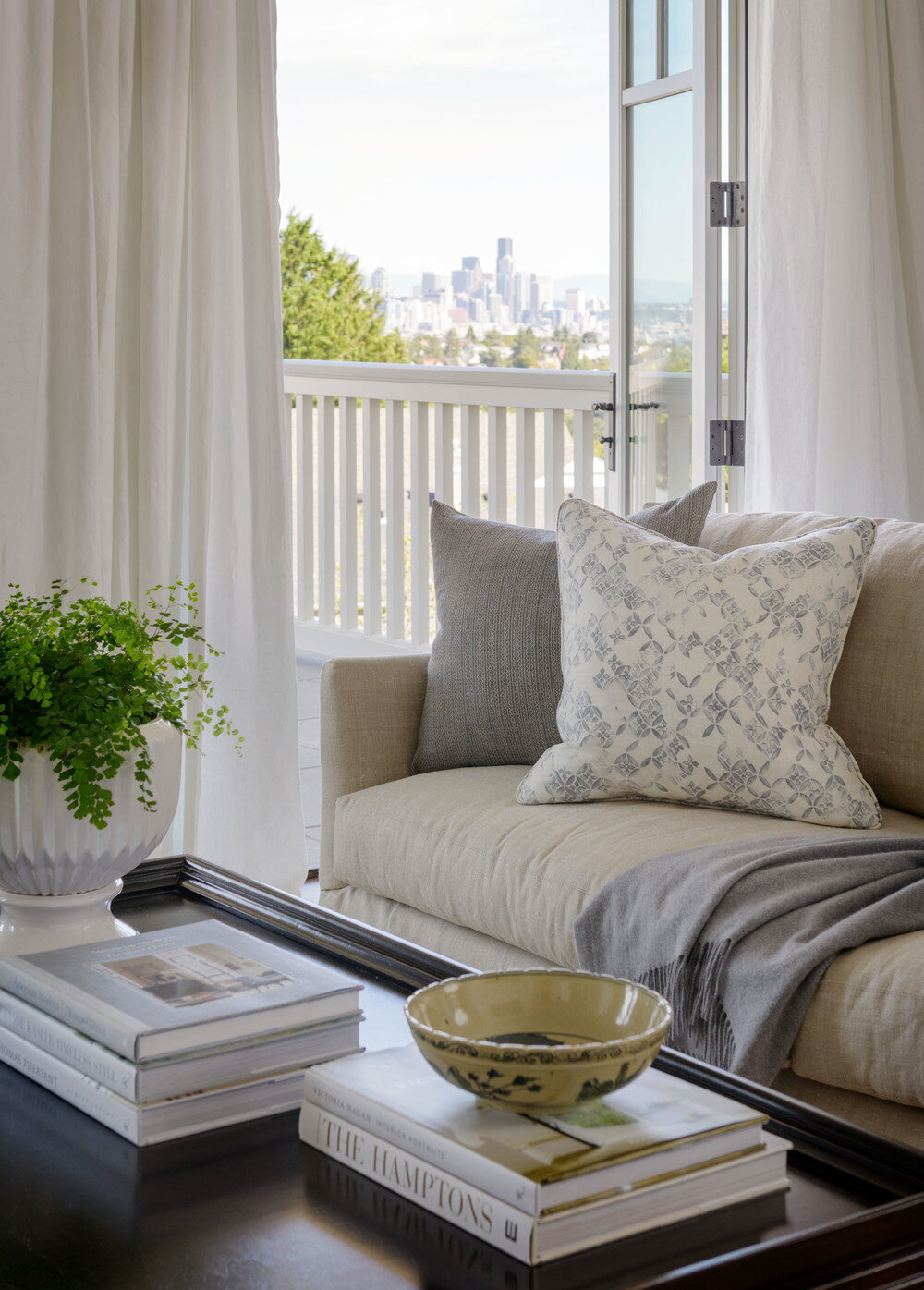 Couch_Magnolia-Washington_Marianne-Simon-Interior-Design