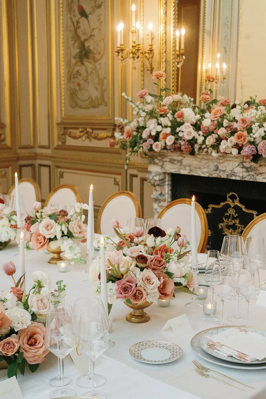 jane-steven-springvale-floral-perry-belmont-house-wedding-reception-11