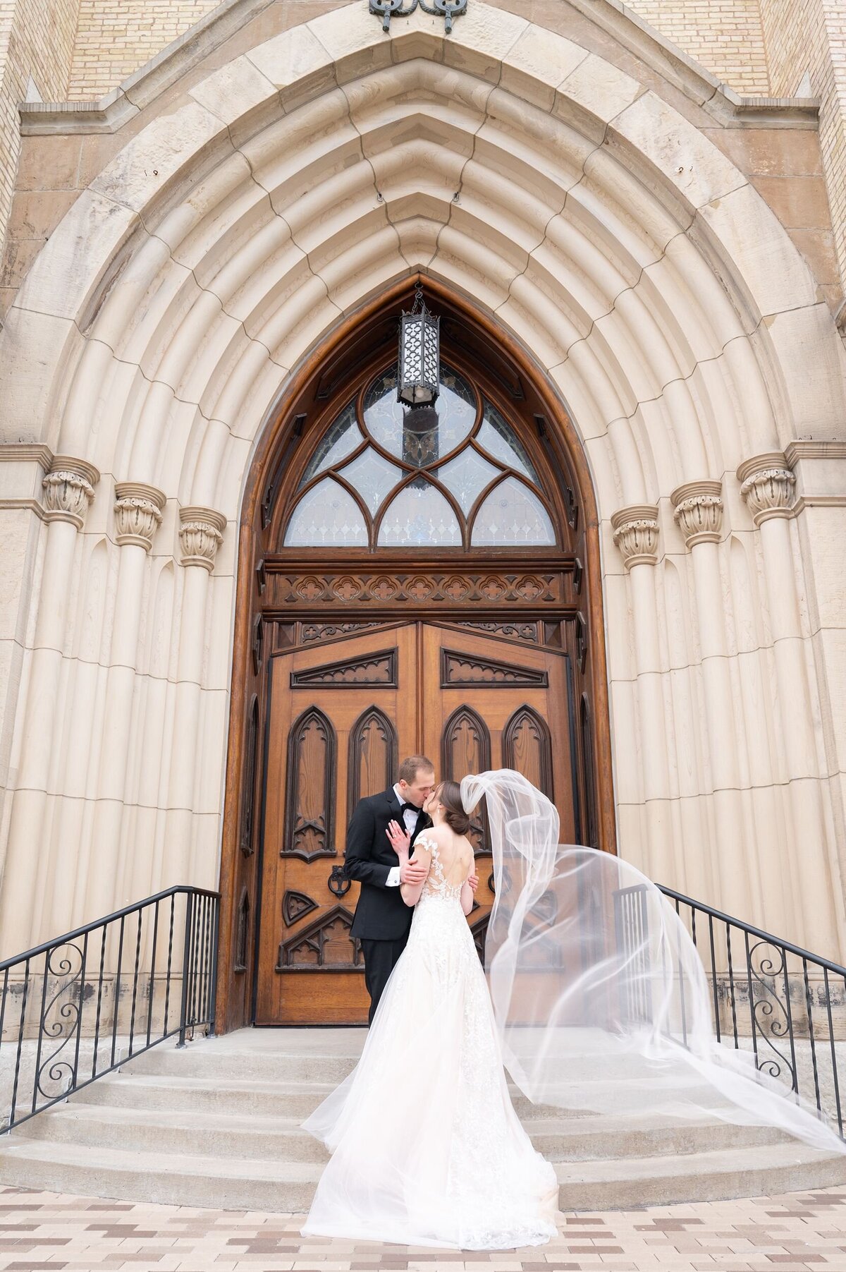 Notre-Dame-Wedding-Photographer-5