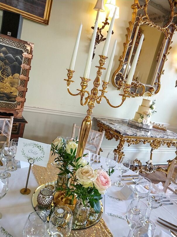 Blush and gold candelabra wedding (7)