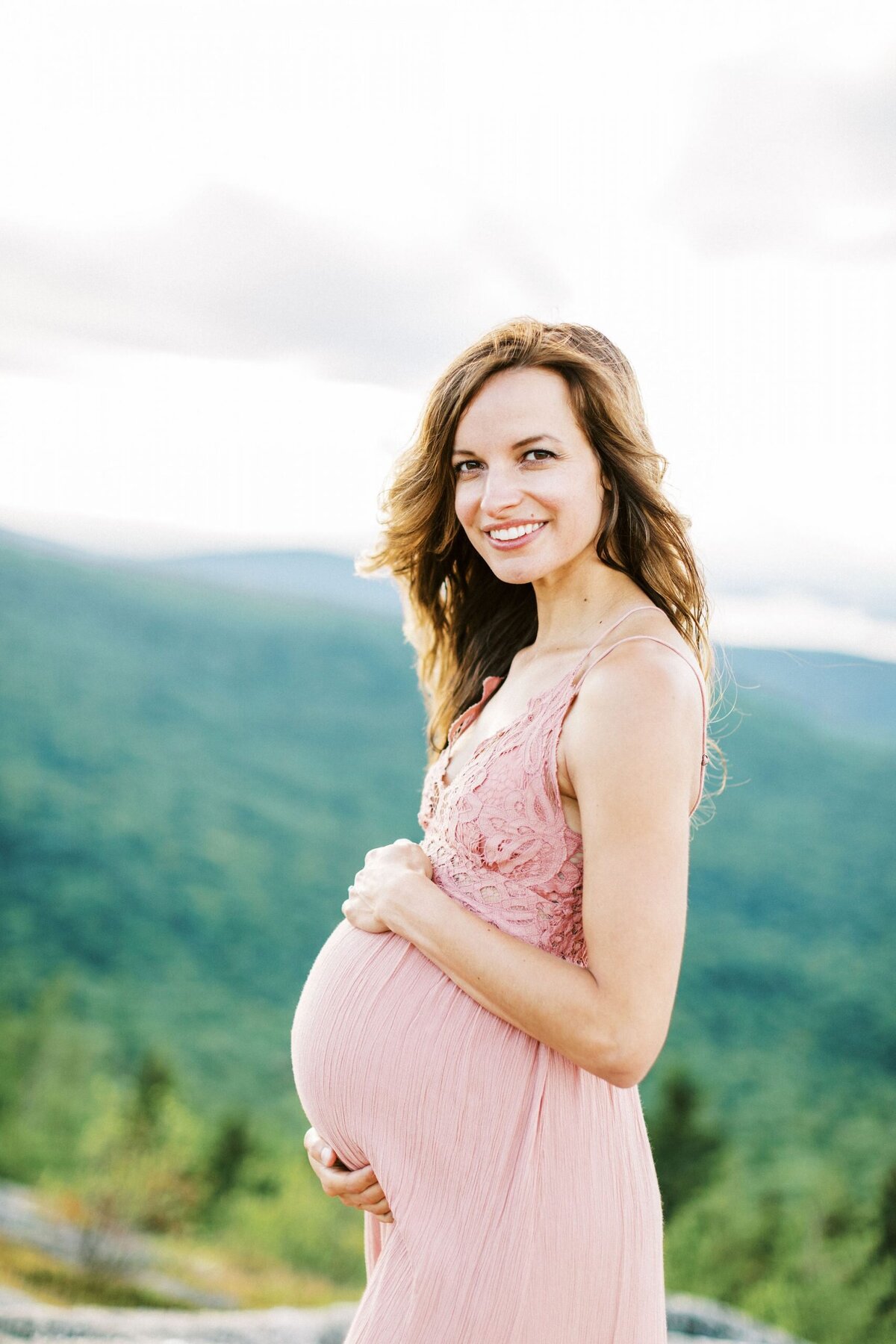 TaylorandOwenmaternityEsraYPhotography130-scaled