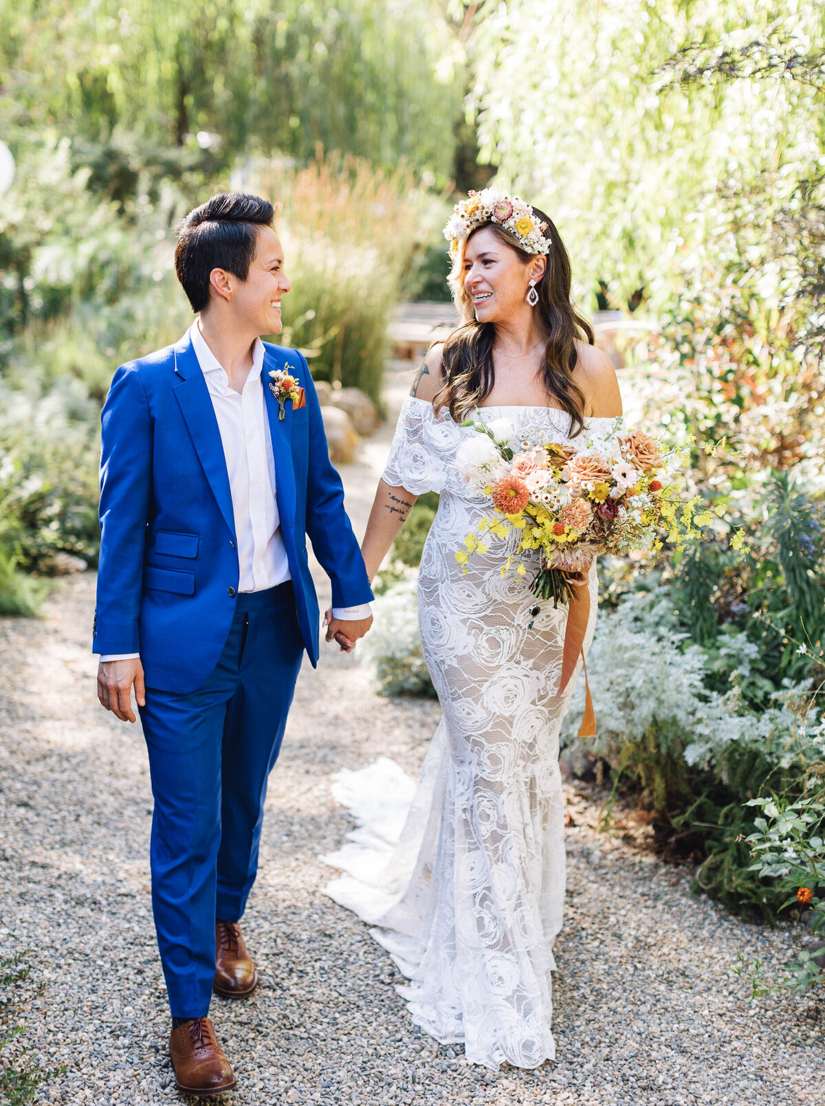 yokayo-ranch-ukiah-same-sex-wedding-photographer-ashleycarlascio-photography-napa-photographer-engagement-calistoga-0012