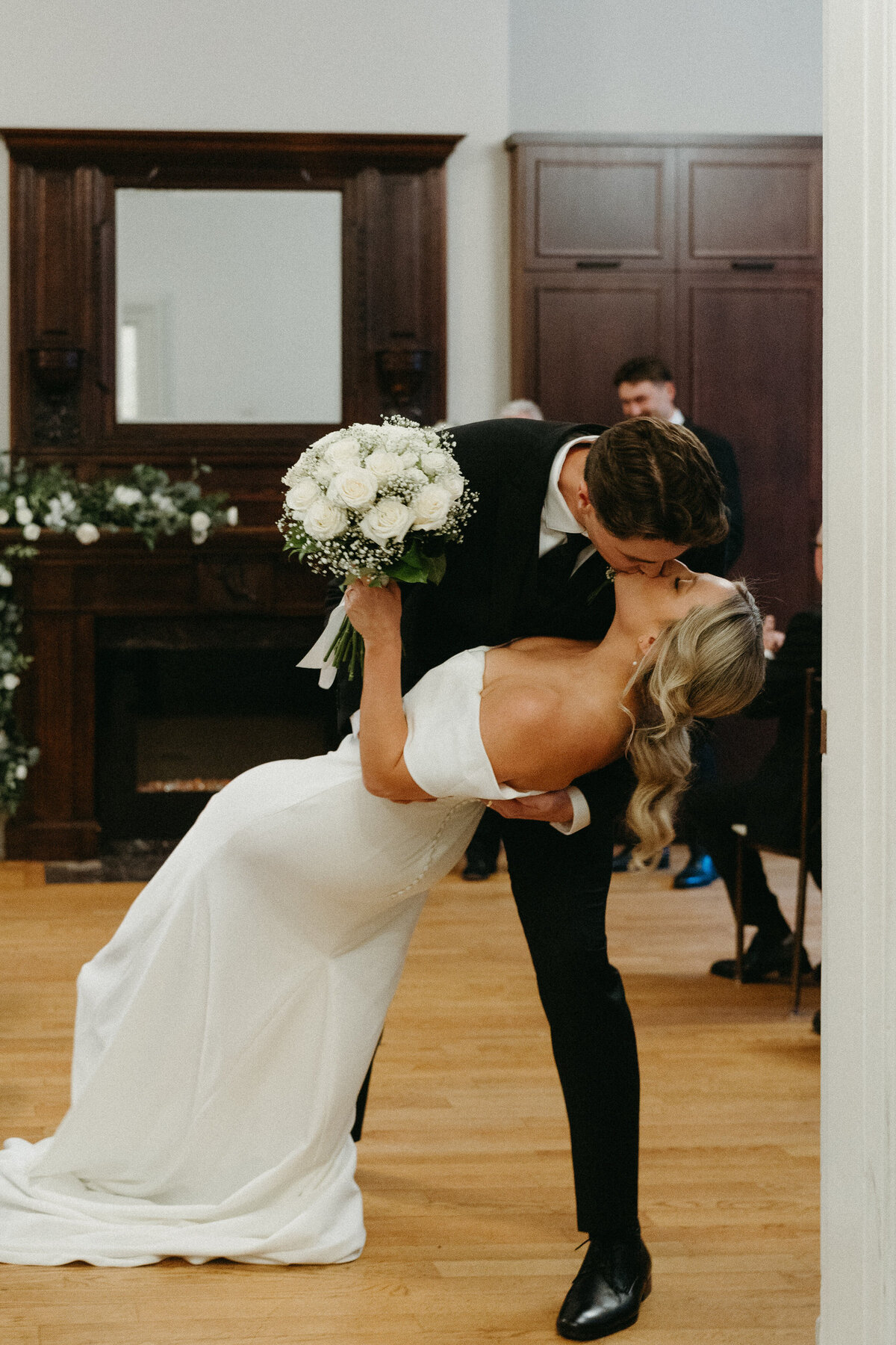 Alexandra-Hutchison-Photography-Wedding-And-Elopement-Photographer-Based-In-Halifax-Nova-Scotia-Canada18