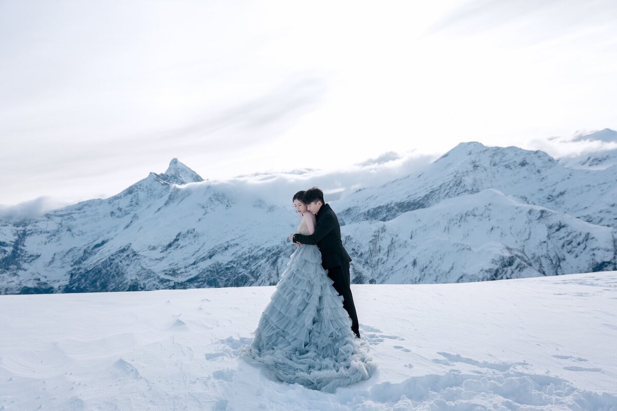Helicopter wedding photoshoot, Dragonfly Peak, Wanaka.