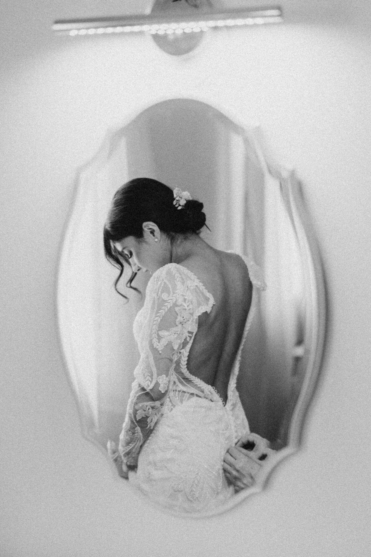 bride-getting-ready