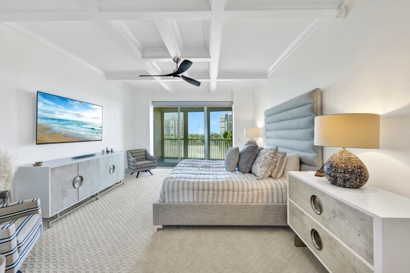 listing bedroom
