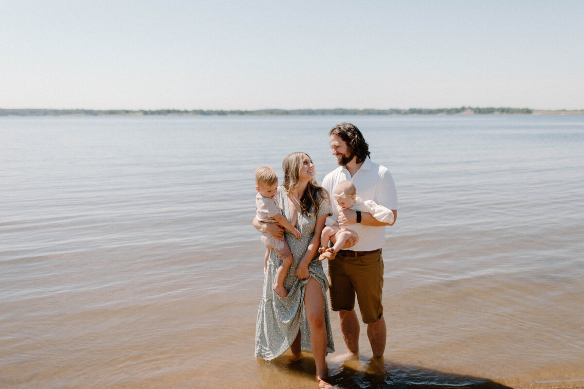 Kansas-City-Family-Portraits-Smithville-SmithvilleLake-JessCollectiveCo-Photography (61)