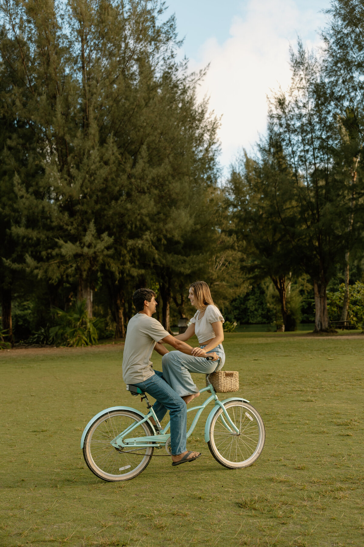 Abigail Anne Photography Storytelling Wedding Photographer in Colorado and Chicago — Engagement Photo 64