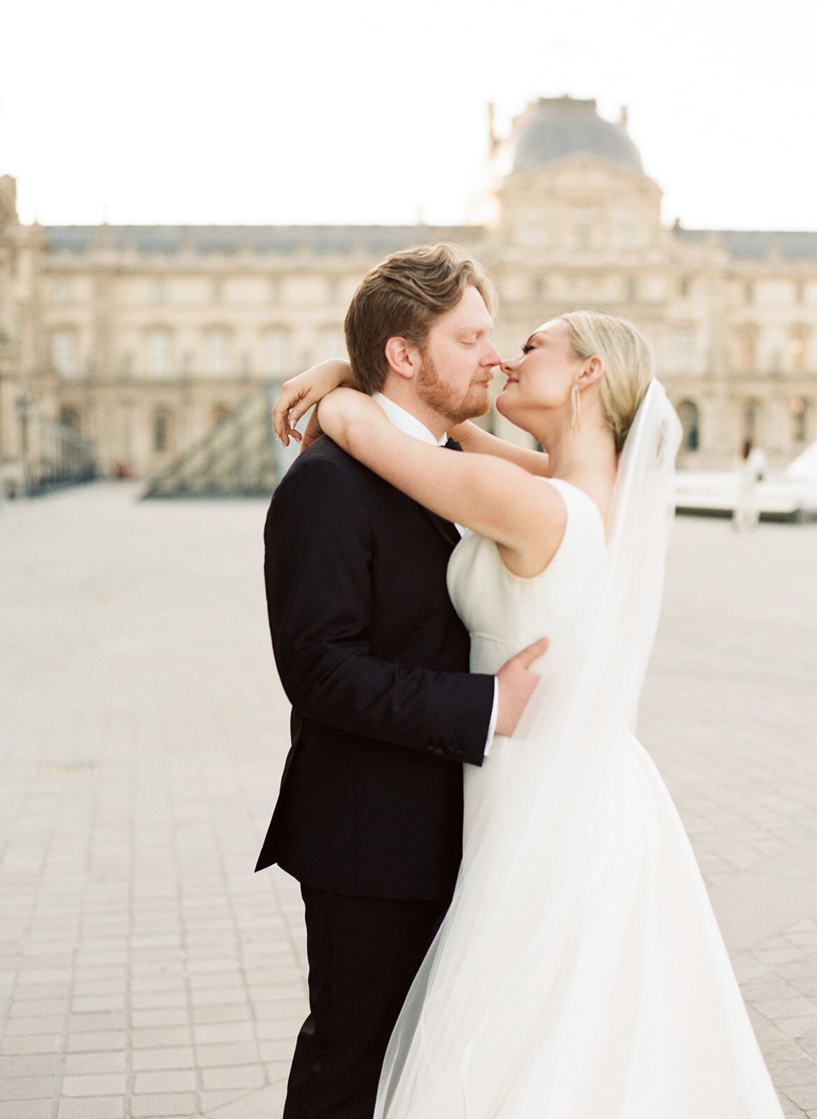 Herndon_Banks_Wedding_Paris_France_TaraHodgesPhotography108